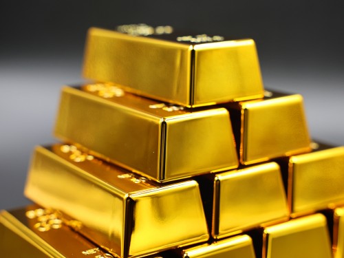  从技术面到宏观面：深度解析美伊冲突叠加美联储鹰派立场下的黄金多空博弈 股票财经 从技术面到宏观面：深度解析美伊冲突叠加美联储鹰派立场下的黄金多空博弈 股票财经