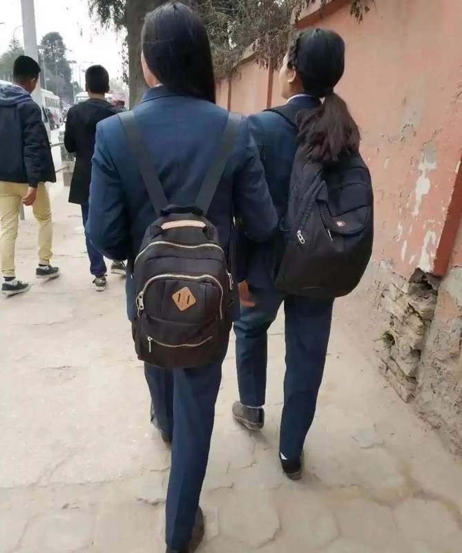  那个辞职去尼泊尔支教的女孩，后来怎么样了？ 情感心理