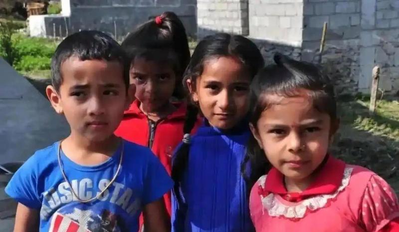  那个辞职去尼泊尔支教的女孩，后来怎么样了？ 情感心理