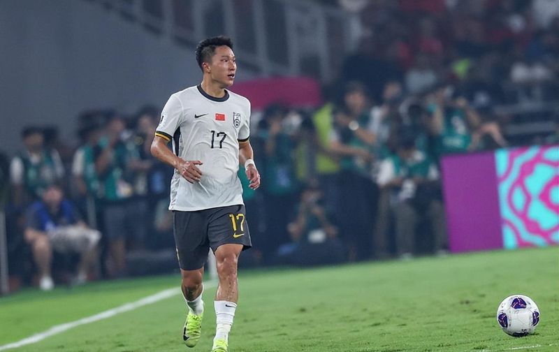  【深度】斯卢茨基战术体系与杨泽翔的适配困境：一数据揭示国脚级后卫的边缘化真相 体育新闻